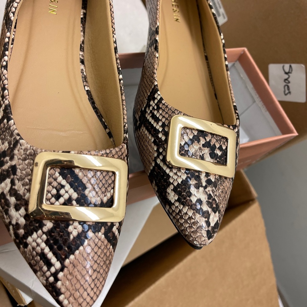 Snakeskin flats